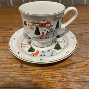 Beautiful Christmas China Sango 1 saucer and 1 cup‎